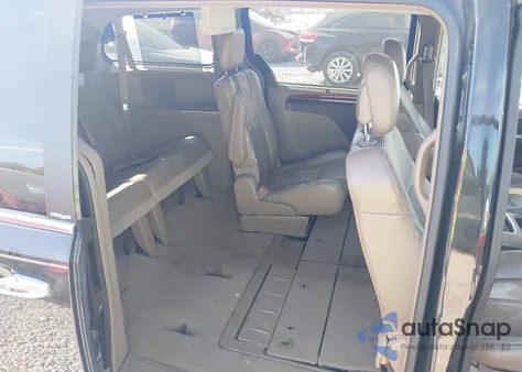 2013 Chrysler Town & Country Limited from USA, damaged, VIN 2C4RC1GG7DR511790